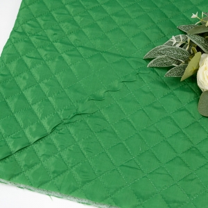 Мерный лоскут ткань стёганая таффета 190Т на синтепоне 100 гр. цвет зелень трава 1 м