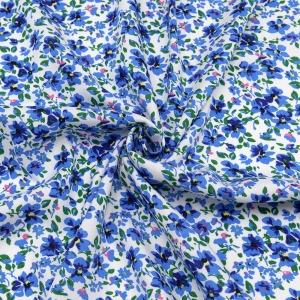 Маломеры штапель 150 см 4041-2 Голубые цветы на белом 1 м