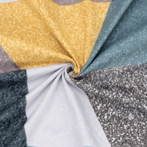 Маломеры полисатин 220 см 4102 Разноцветная геометрия 1,5 м